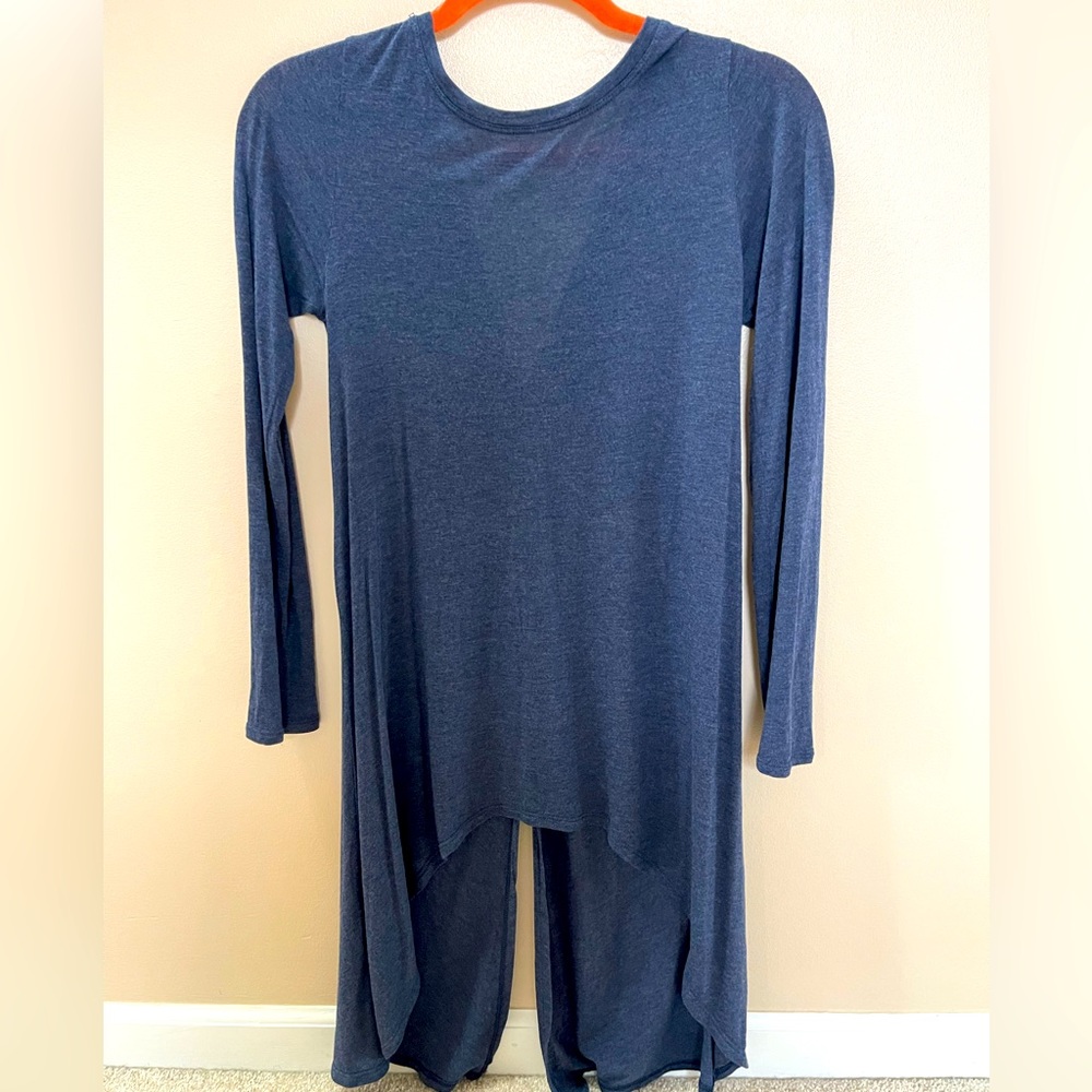 BCBGMAXAZRIA tunic top